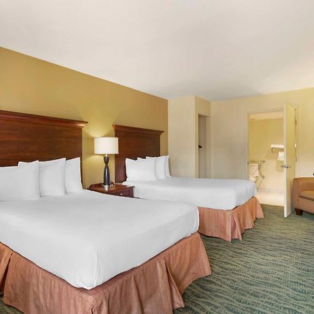 Best Western Mcallen Medical Center Экстерьер фото