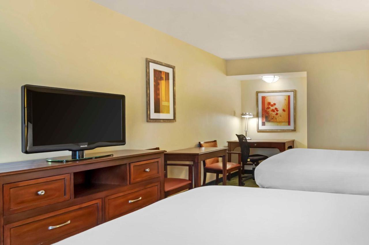 Best Western Mcallen Medical Center Экстерьер фото