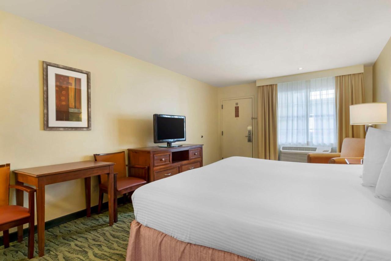 Best Western Mcallen Medical Center Экстерьер фото
